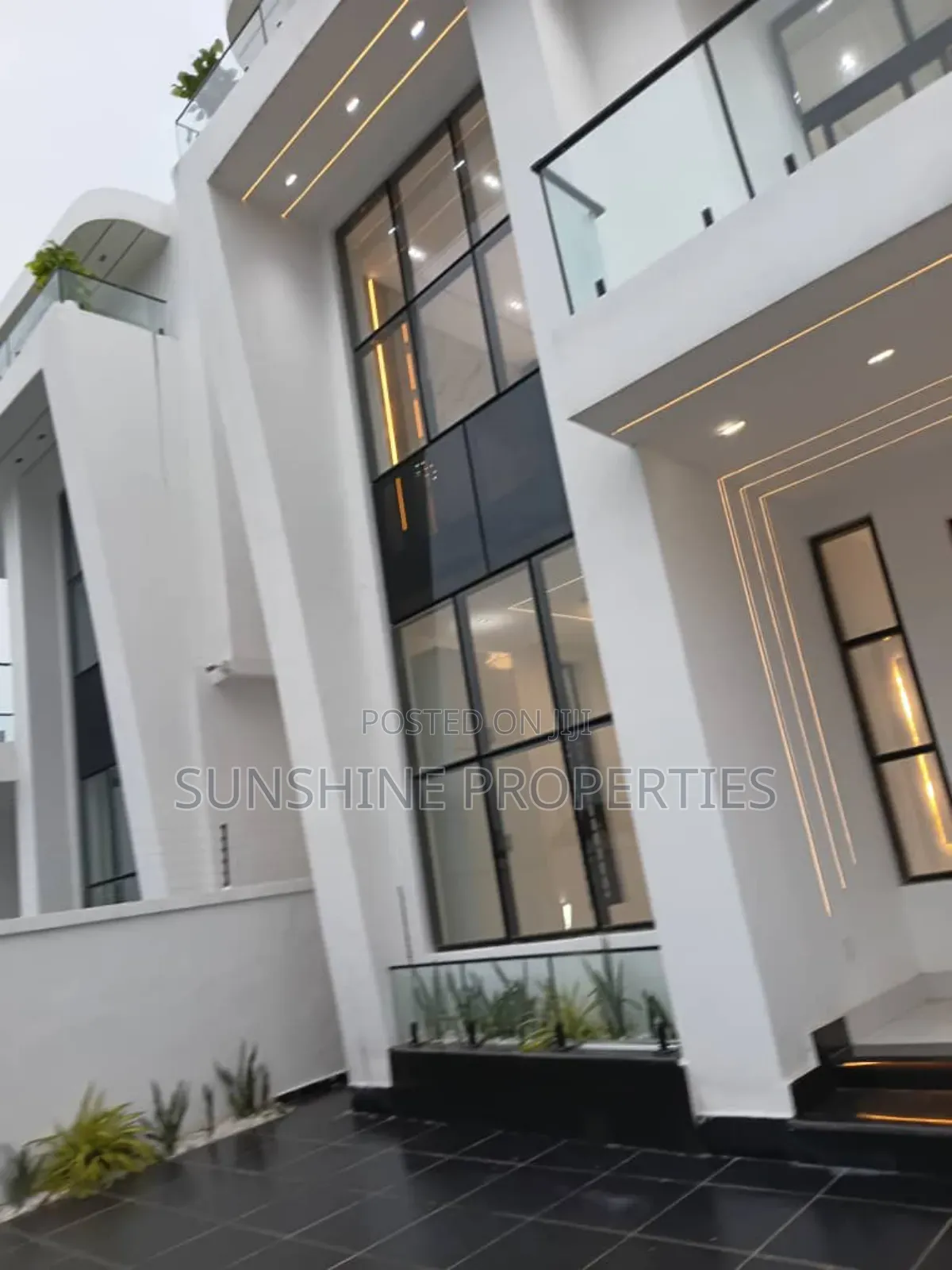 5bdrm Duplex in Lekki Expressway for sale in Lekki Expressway