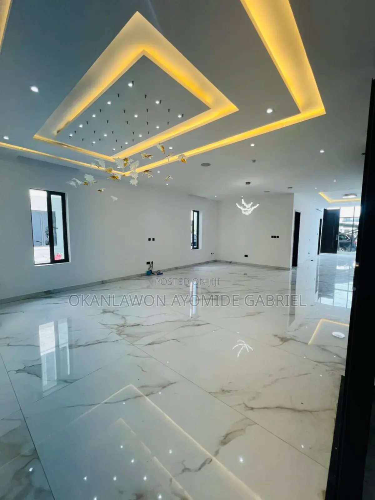 5bdrm Duplex in Ikate for sale in Ikate