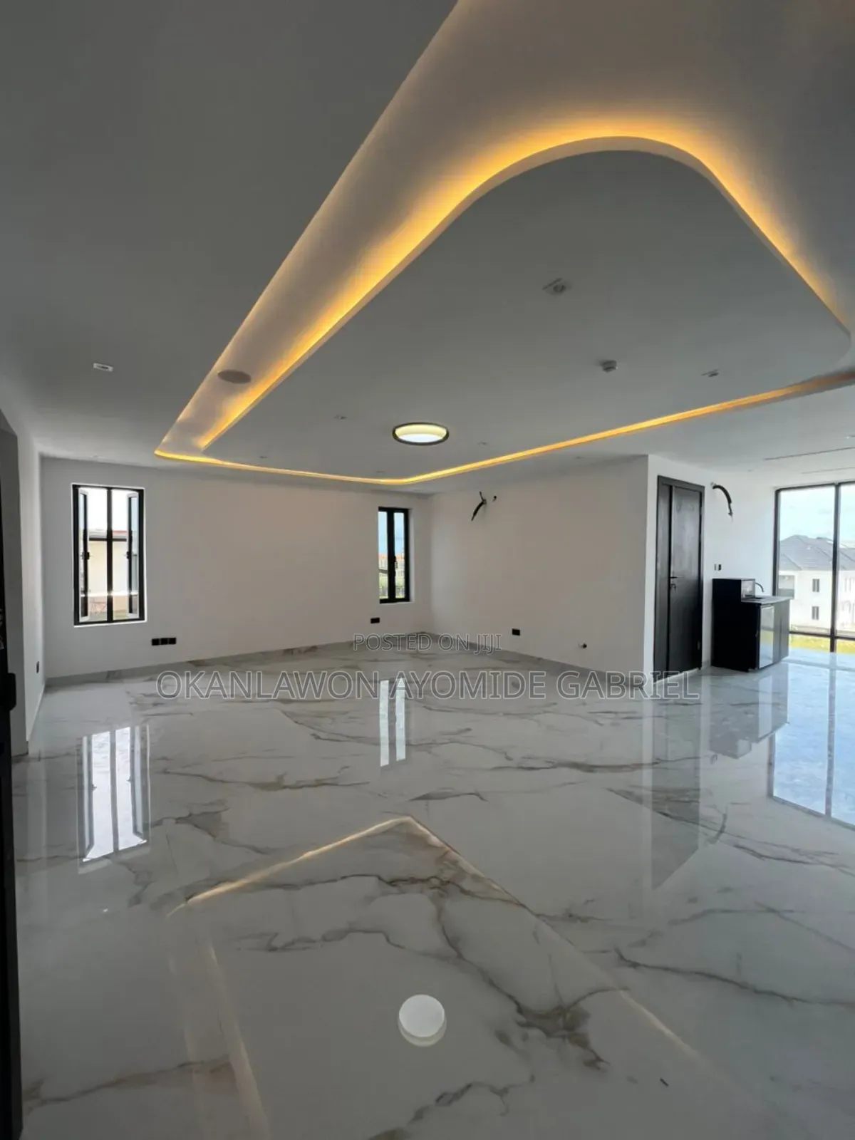 5bdrm Duplex in Ikate for sale in Ikate