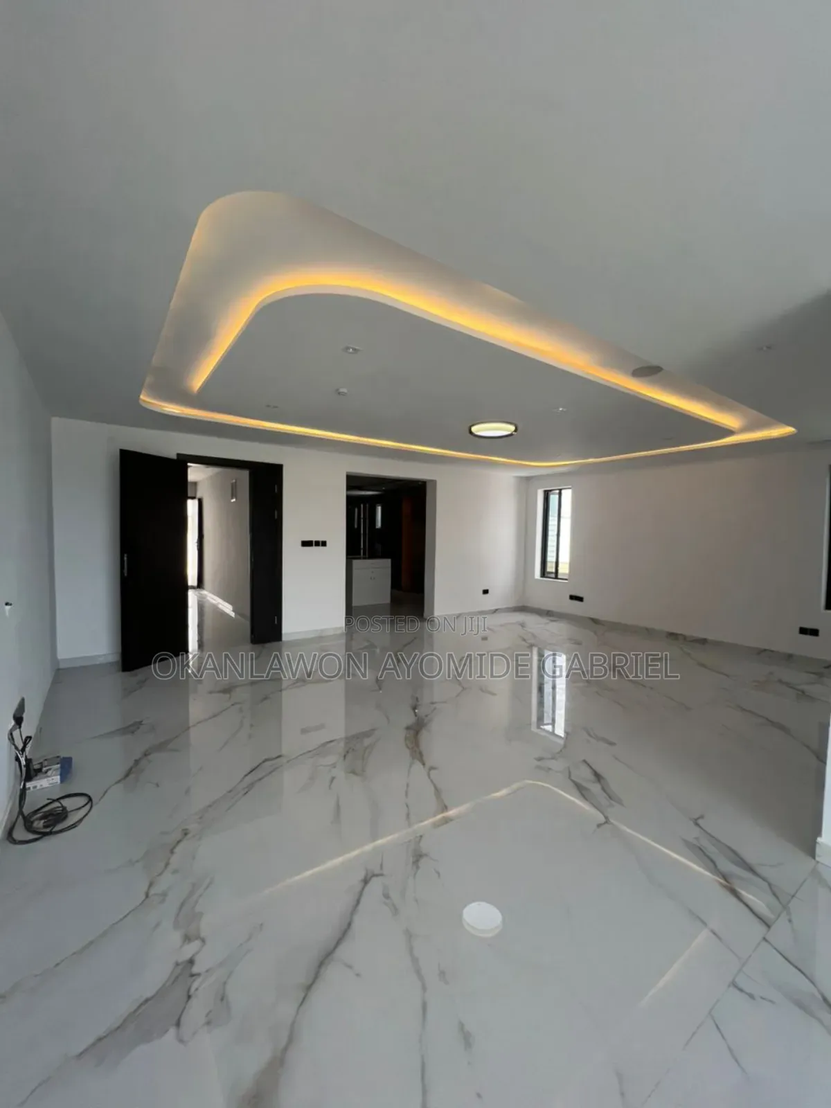 5bdrm Duplex in Ikate for sale in Ikate