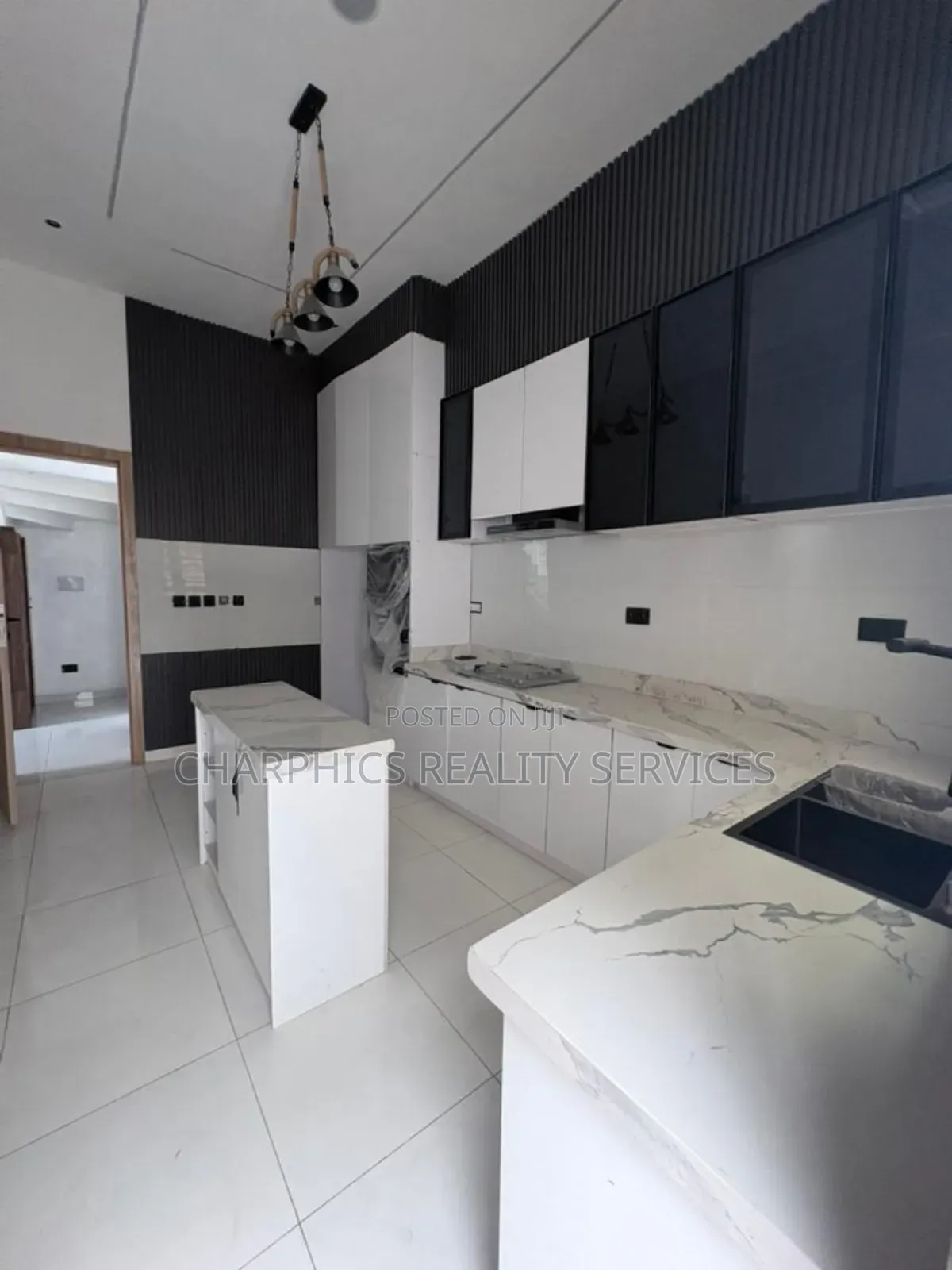 4bdrm Duplex in Off Lekki-Epe Expressway for sale in Off Lekki-Epe Expressway