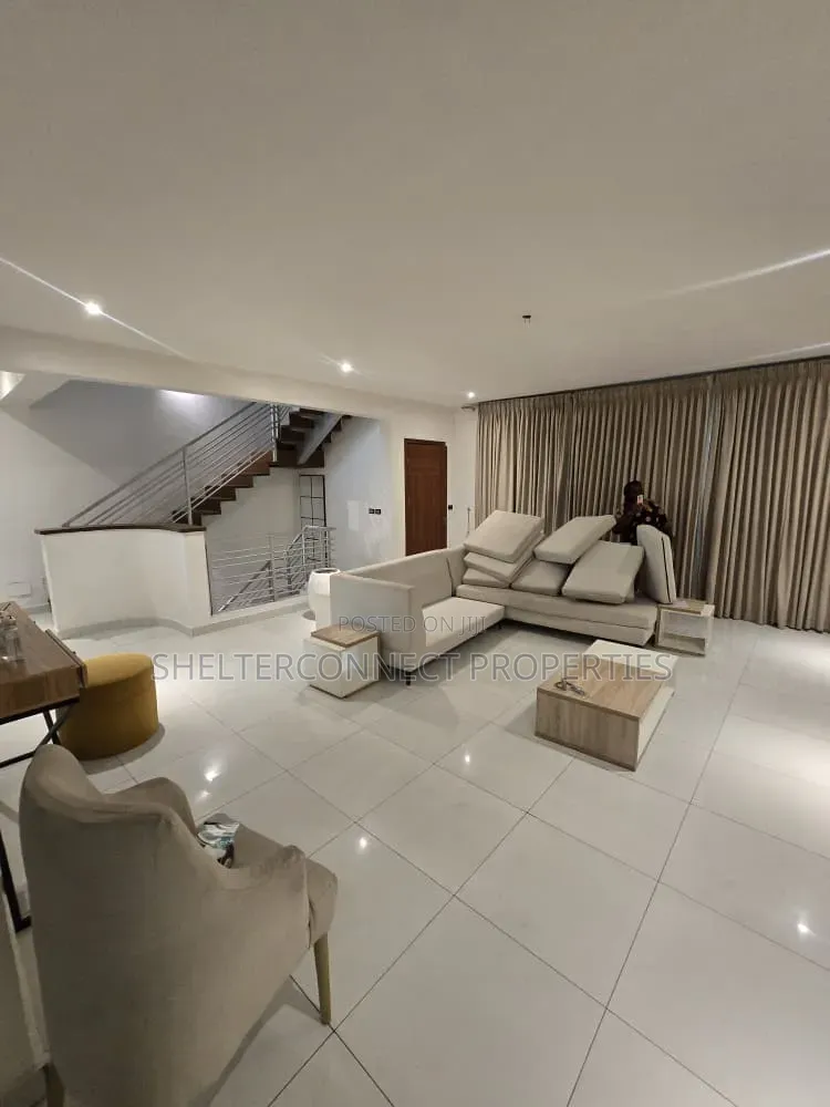 4bdrm Duplex in Ikate for sale in Ikate
