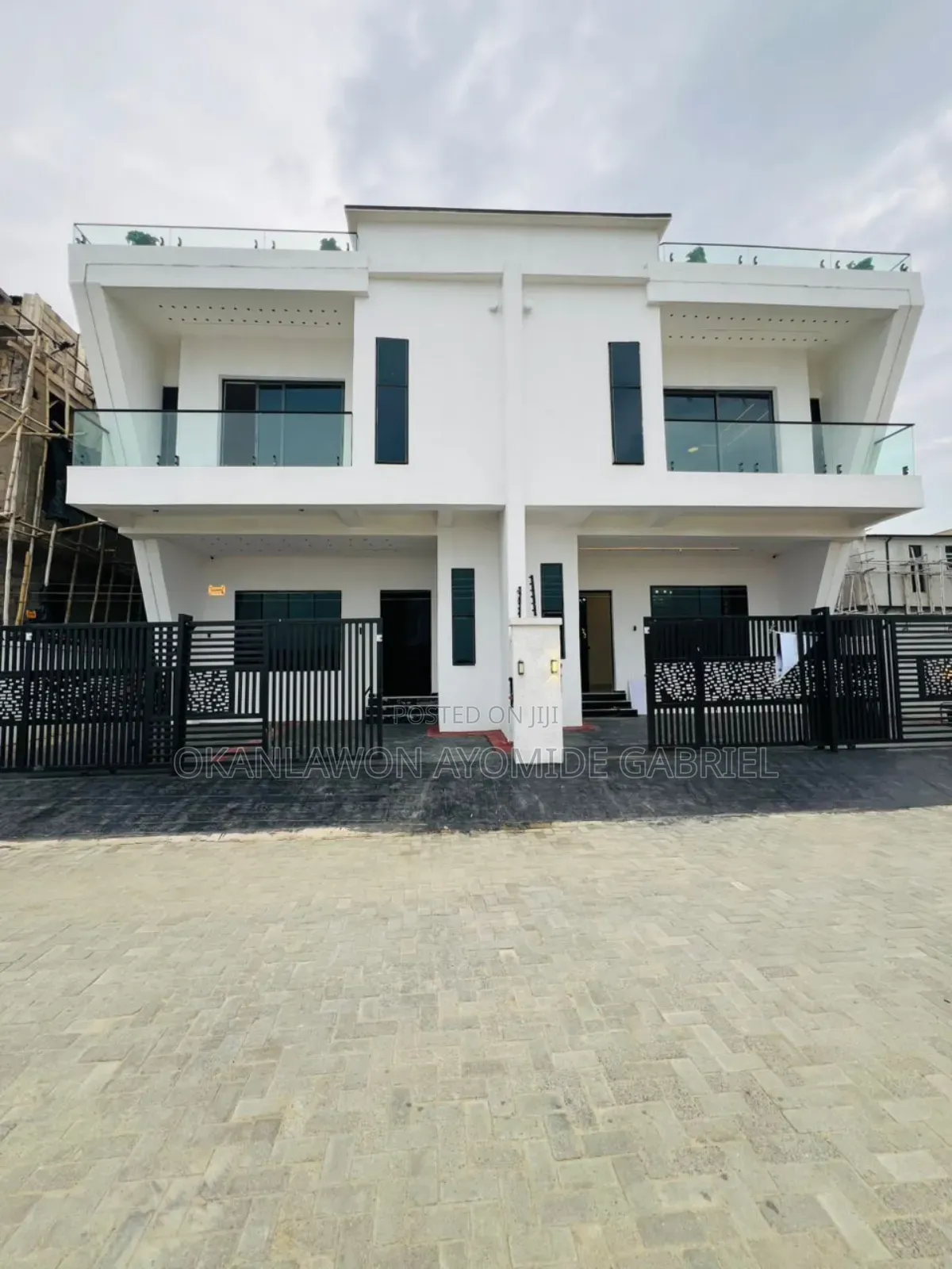 4bdrm Duplex in Off Lekki-Epe Expressway for sale in Off Lekki-Epe Expressway