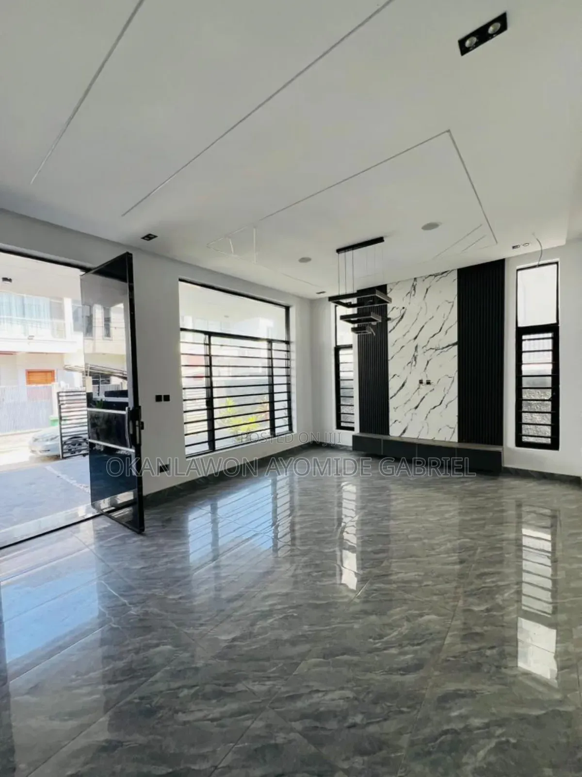 4bdrm Duplex in Ikota for sale in Ikota