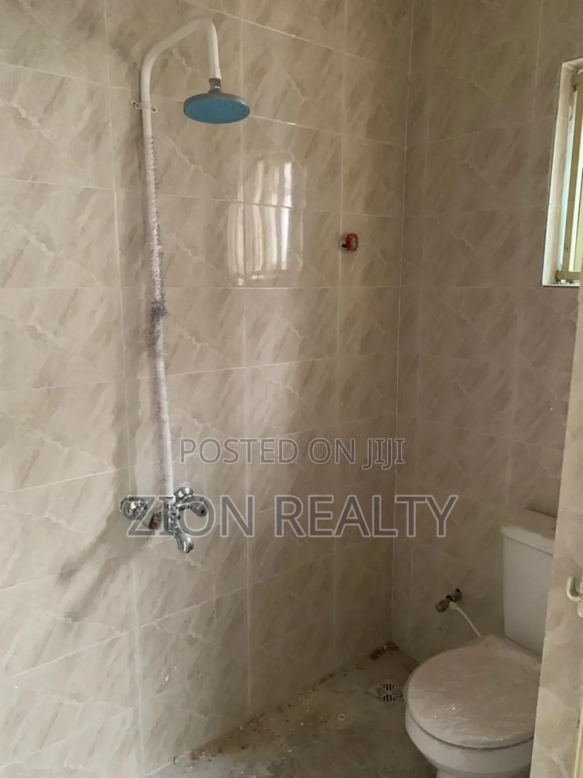 3bdrm Apartment in New Road, Ibeju for rent in Ibeju