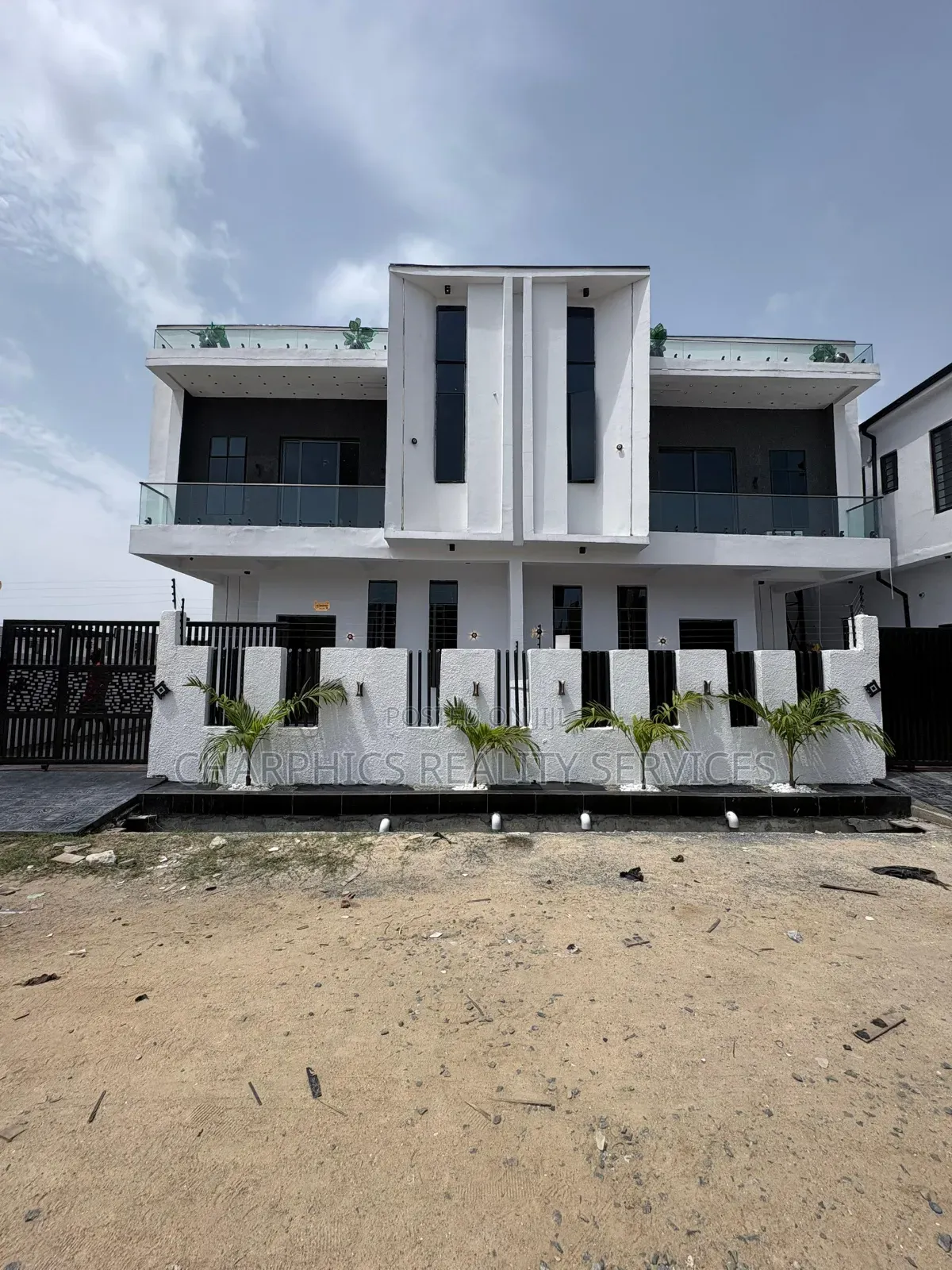 4bdrm Duplex in Off Lekki-Epe Expressway for sale in Off Lekki-Epe Expressway
