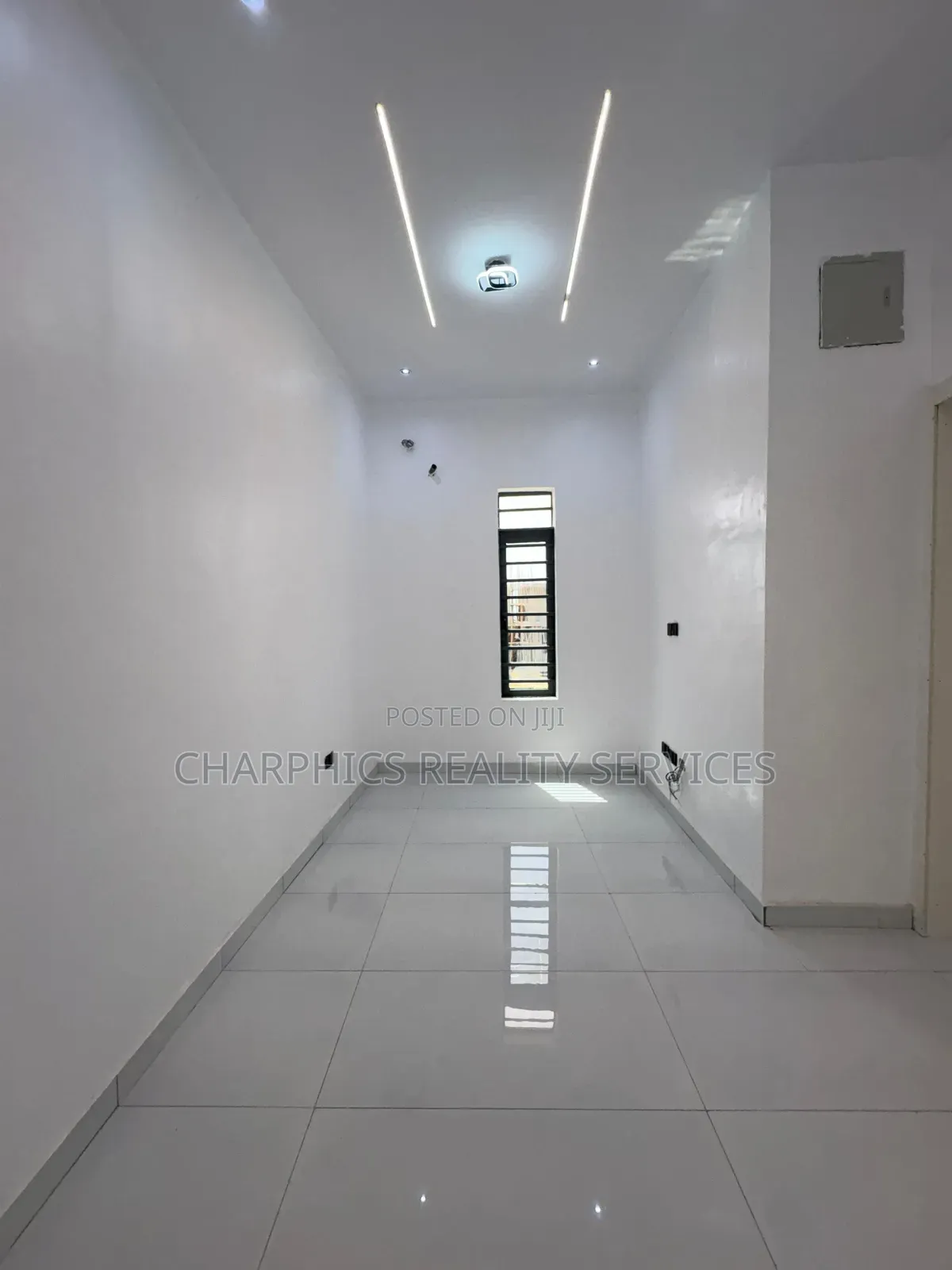 4bdrm Duplex in Off Lekki-Epe Expressway for sale in Off Lekki-Epe Expressway