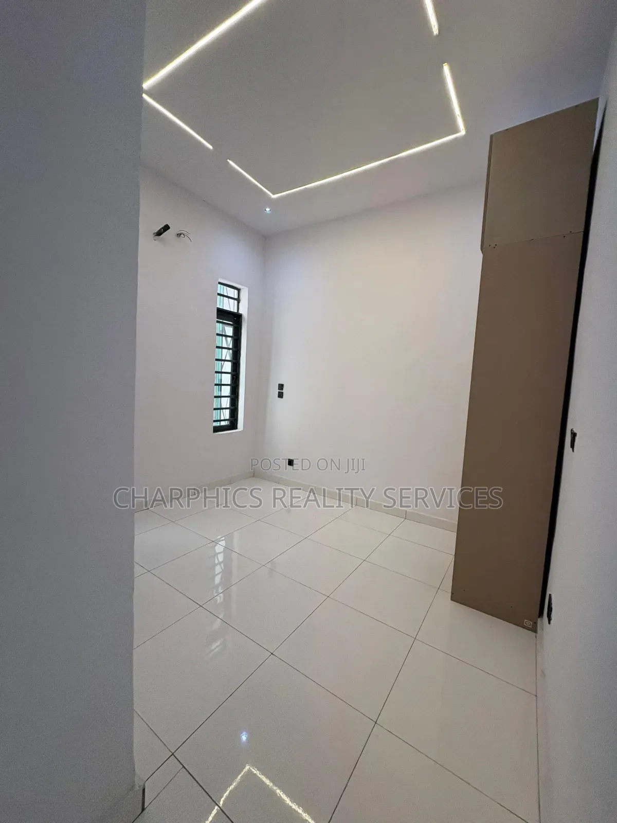 4bdrm Duplex in Off Lekki-Epe Expressway for sale in Off Lekki-Epe Expressway