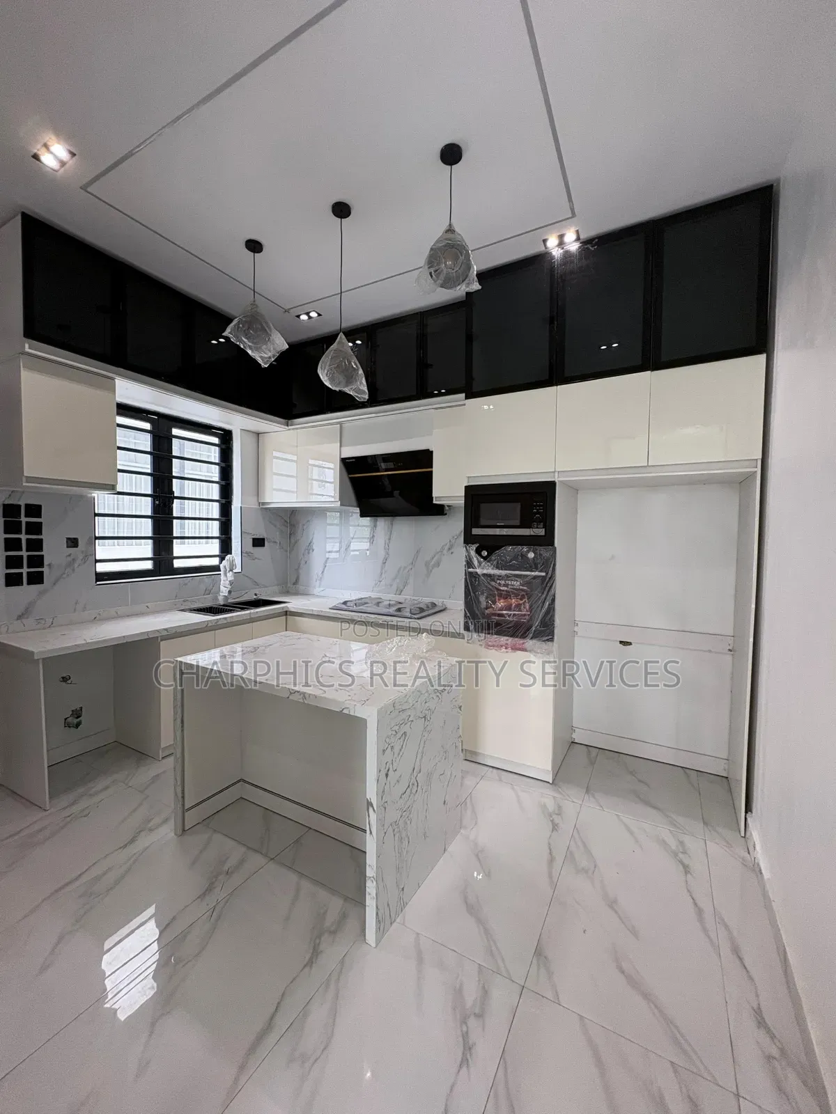 4bdrm Duplex in Off Lekki-Epe Expressway for sale in Off Lekki-Epe Expressway