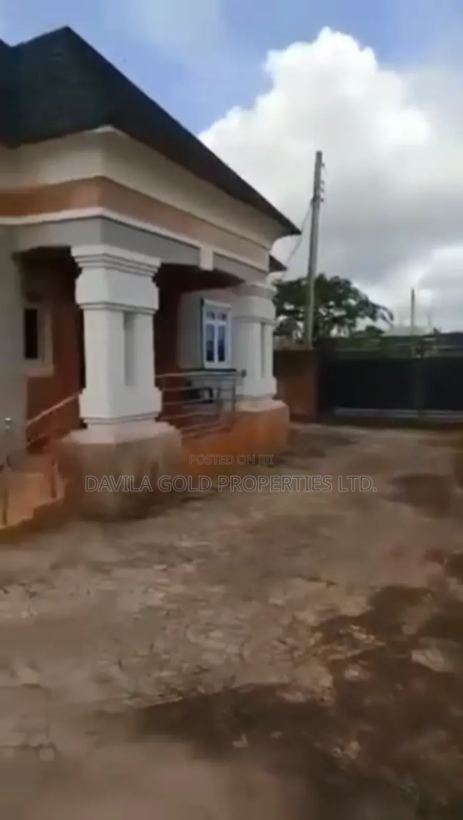 6bdrm Block of Flats in Benin City for sale in Benin City