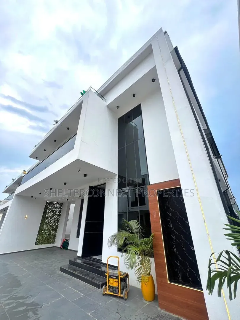 5bdrm Duplex in Lekki Expressway for sale in Lekki Expressway