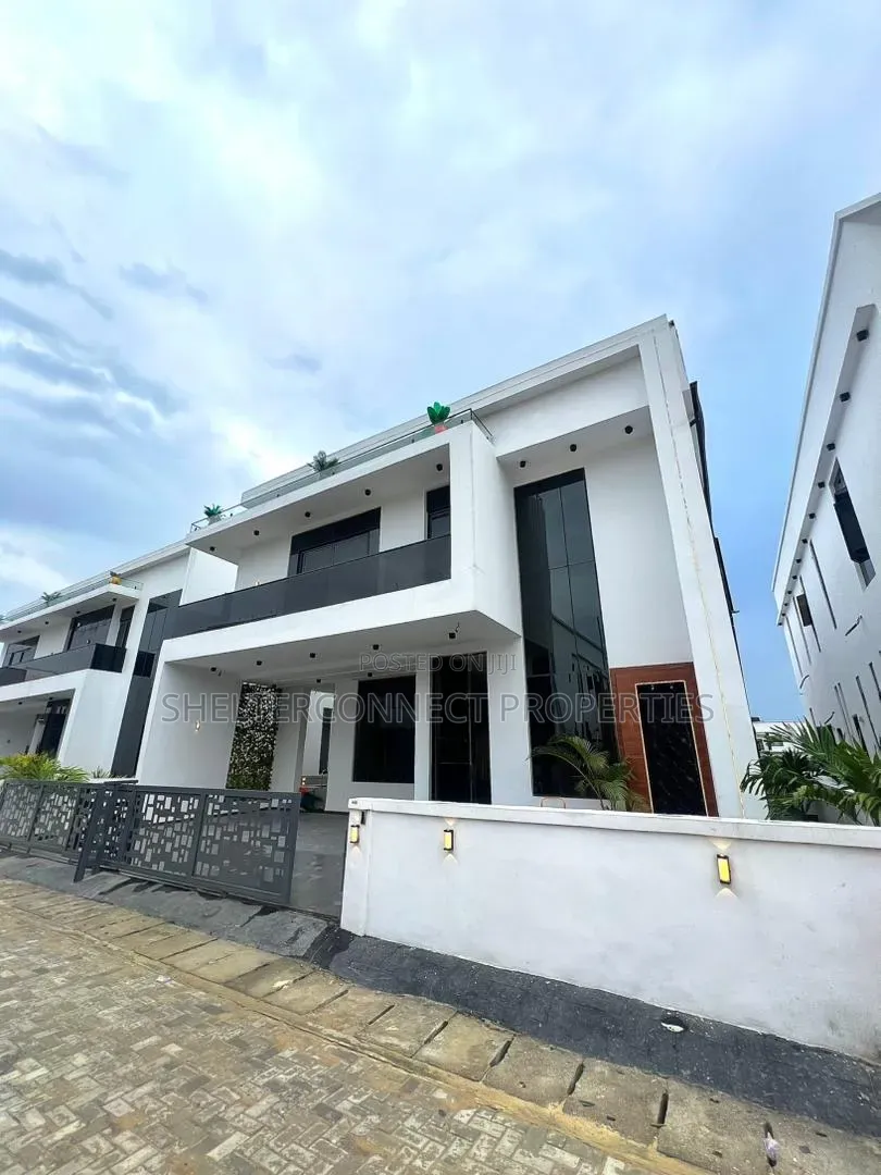 5bdrm Duplex in Lekki Expressway for sale in Lekki Expressway