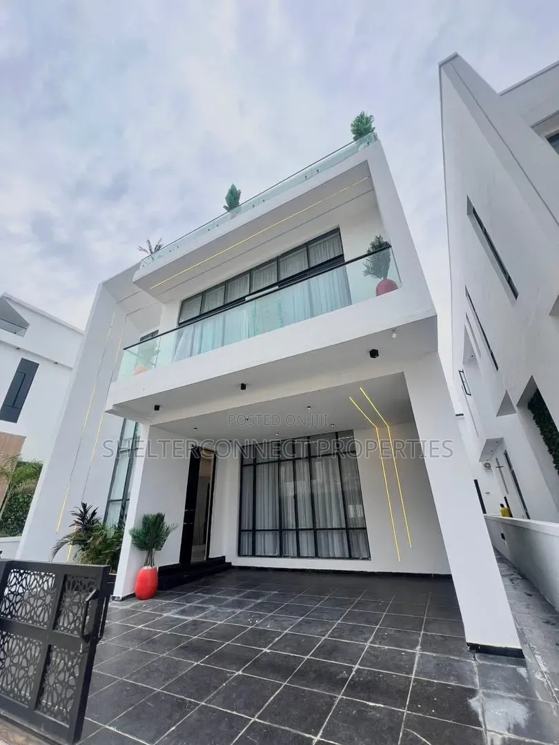 5bdrm Duplex in Lekki Expressway for sale in Lekki Expressway