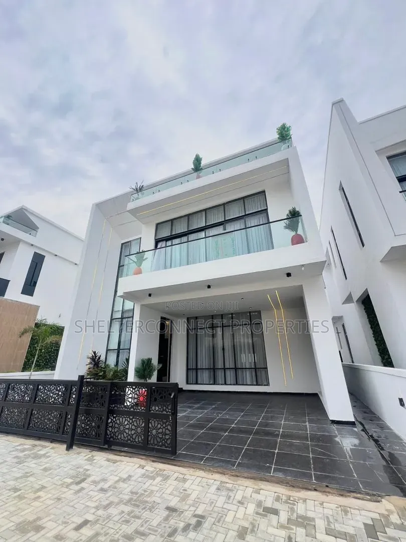 5bdrm Duplex in Lekki Expressway for sale in Lekki Expressway