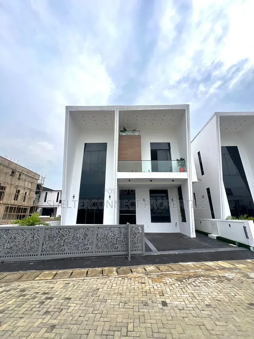 5bdrm Duplex in Lekki Expressway for sale in Lekki Expressway