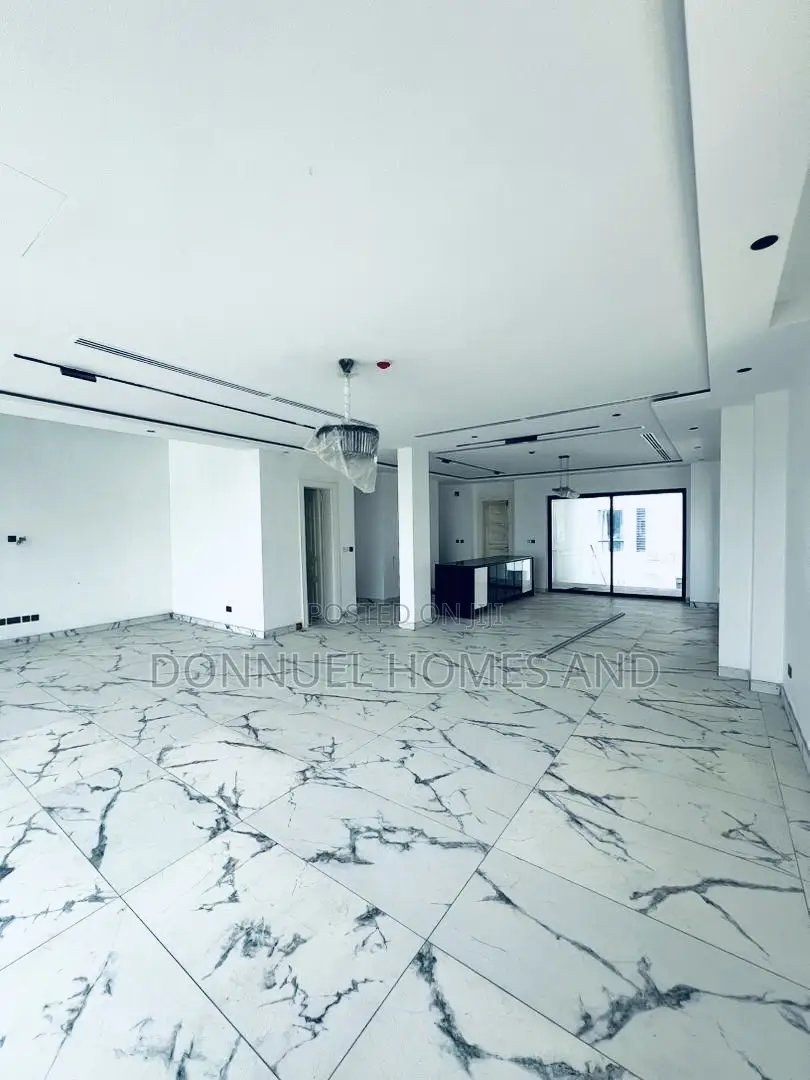 6bdrm Duplex in Banana Island for sale in Banana Island