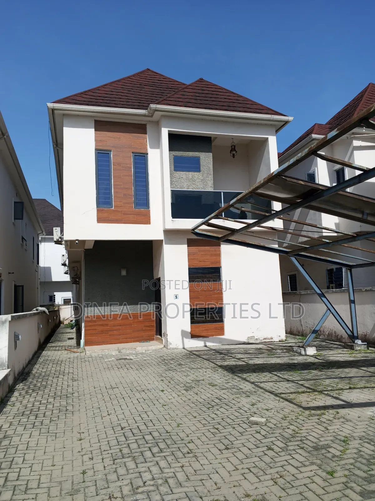 5bdrm Duplex in Orchid Road, Ikota for sale in Ikota