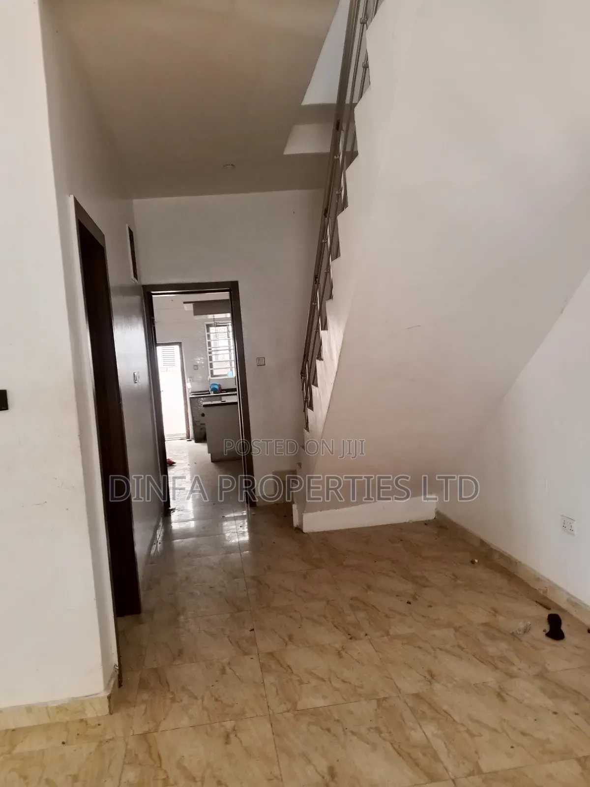 5bdrm Duplex in Orchid Road, Ikota for sale in Ikota