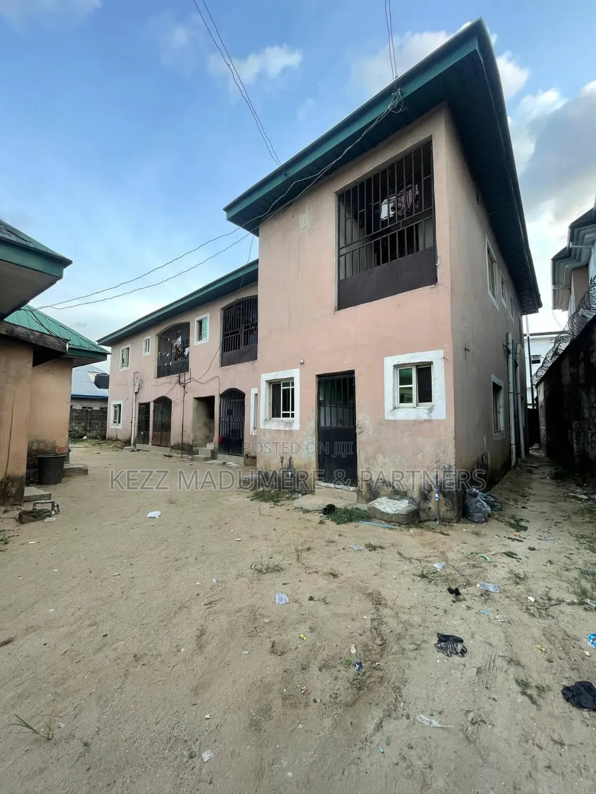 11bdrm Block of Flats in Eneka, Port, Obio-Akpor for sale in Obio-Akpor