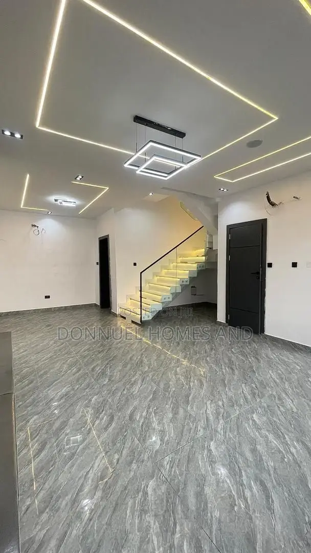 4bdrm Duplex in Ajah for sale in Ajah