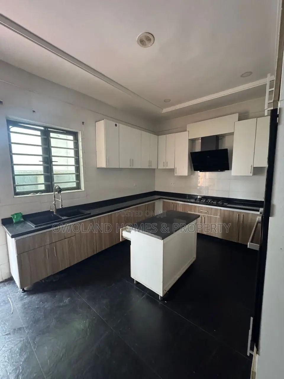 5bdrm Duplex in Orchid Road, Lekki for rent in Lekki