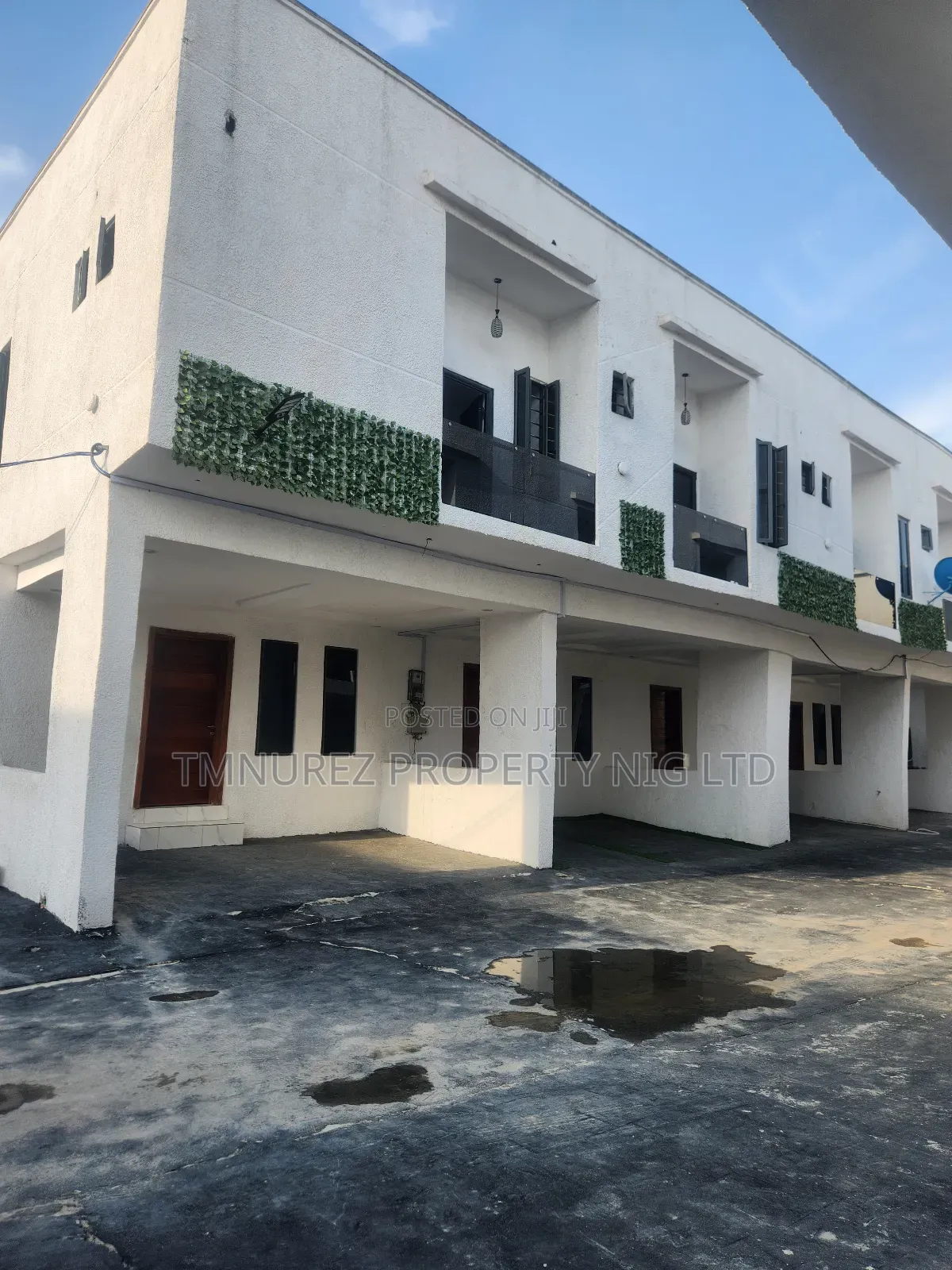 3bdrm Duplex in General Paint, Lekki Gardens Estate for sale in Lekki Gardens Estate