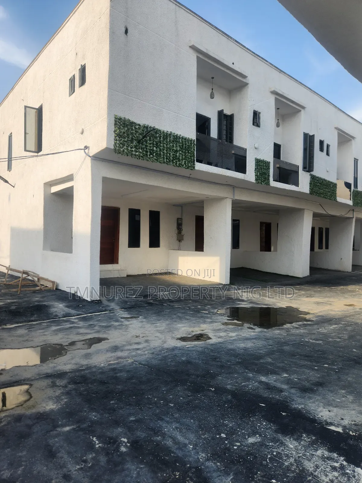 3bdrm Duplex in General Paint, Lekki Gardens Estate for sale in Lekki Gardens Estate
