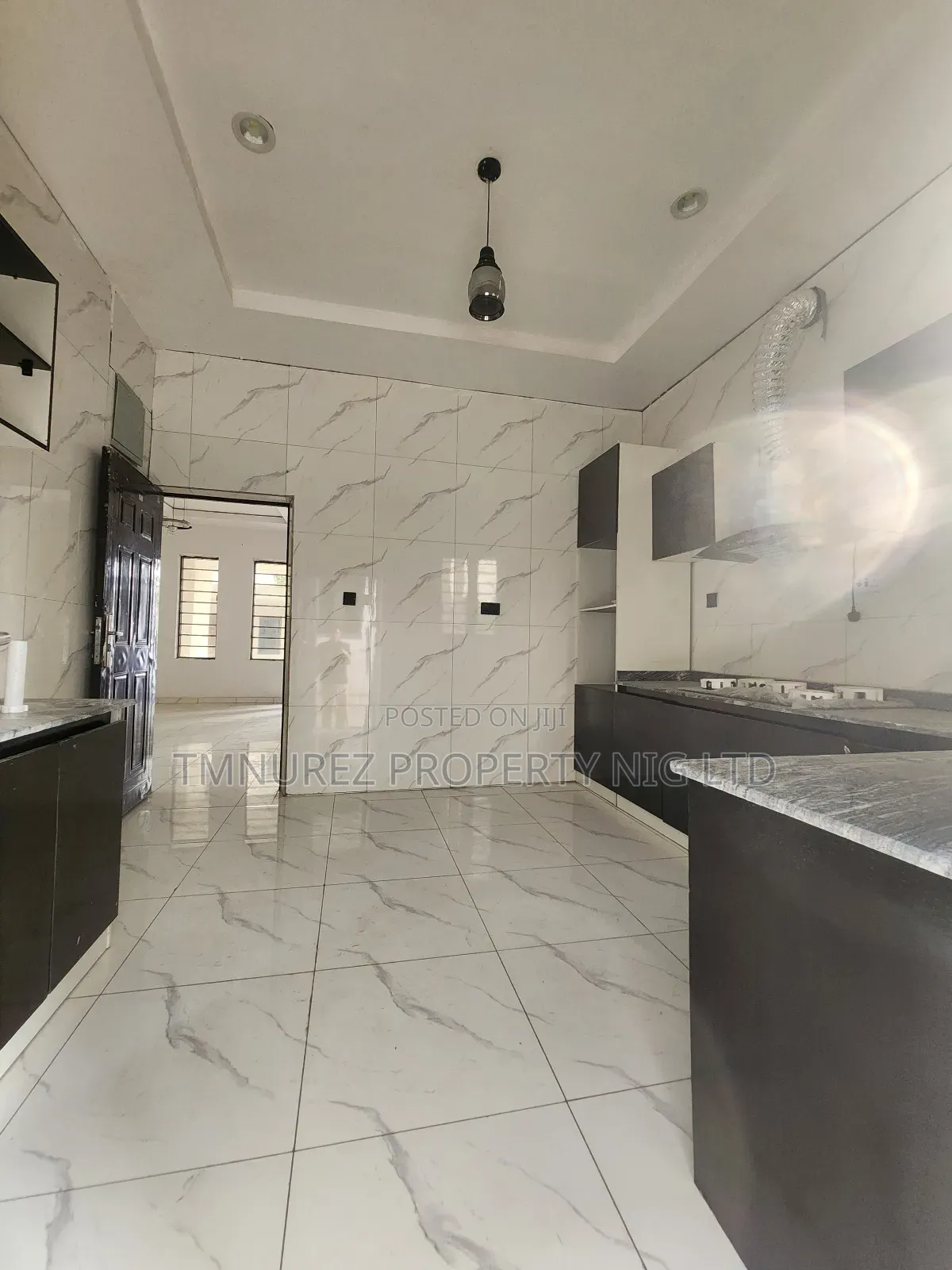 3bdrm Duplex in General Paint, Lekki Gardens Estate for sale in Lekki Gardens Estate