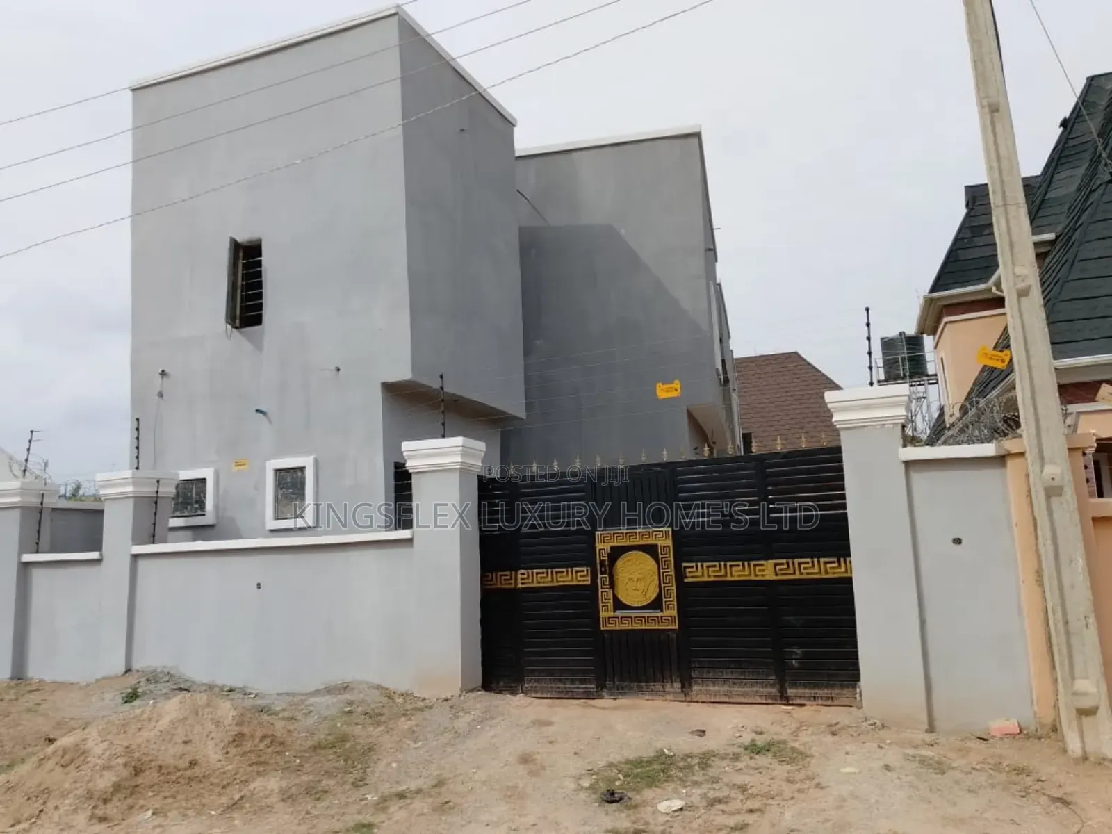 6bdrm Block of Flats in Behind Becky 2, Karu for sale in Karu