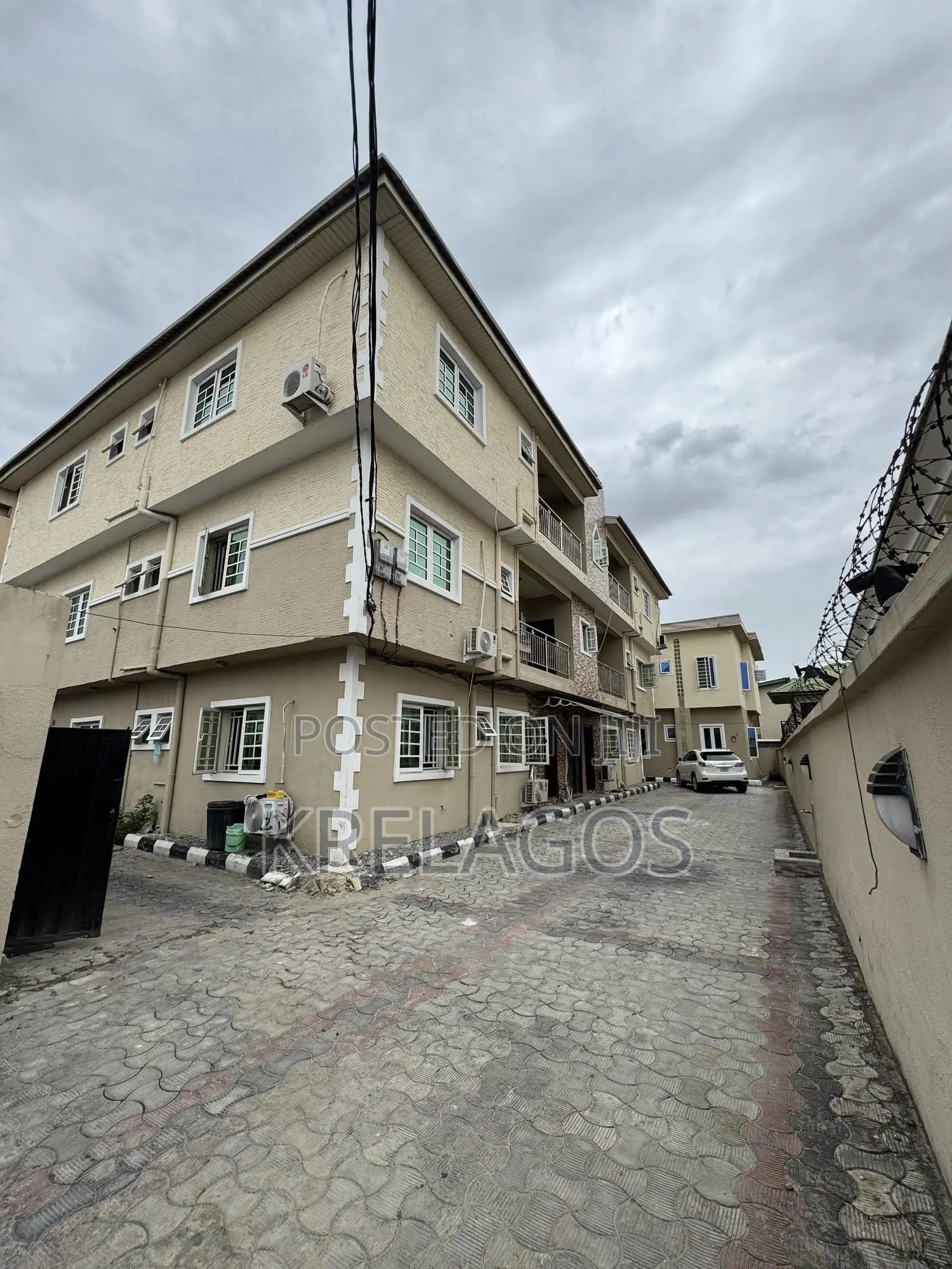 2bdrm Apartment in Osapa london for rent in Osapa london