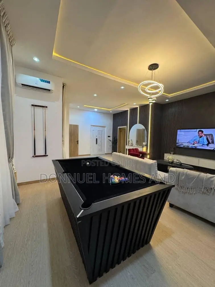 Furnished 3bdrm Apartment in Lekki Phase 1 for rent in Lekki Phase 1