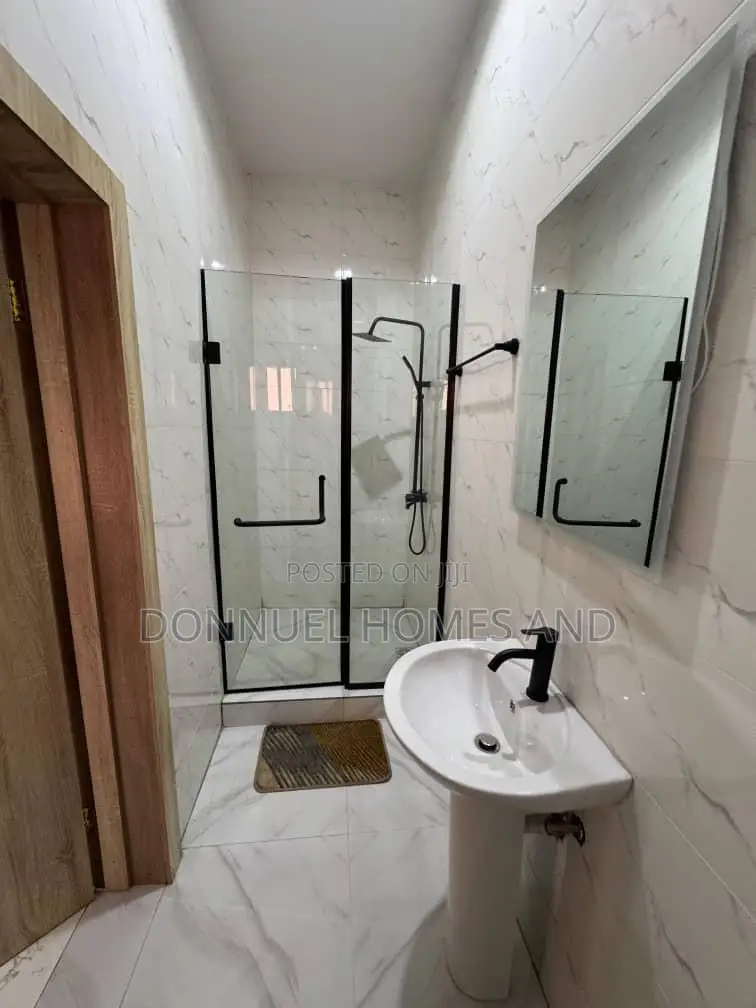 Furnished 3bdrm Apartment in Lekki Phase 1 for rent in Lekki Phase 1
