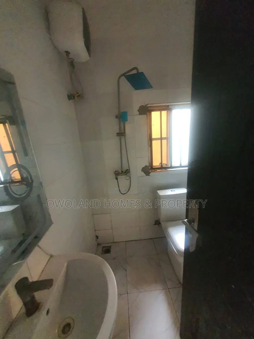 2bdrm Block of Flats in Lekki for rent in Lekki