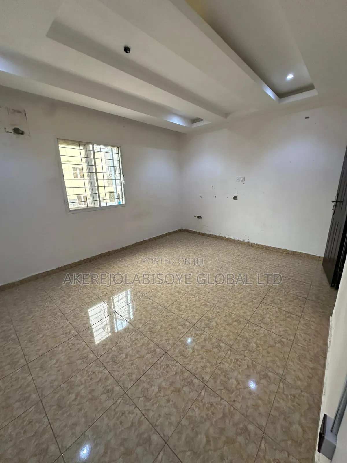 3bdrm Apartment in In An Estate for sale in Life Camp