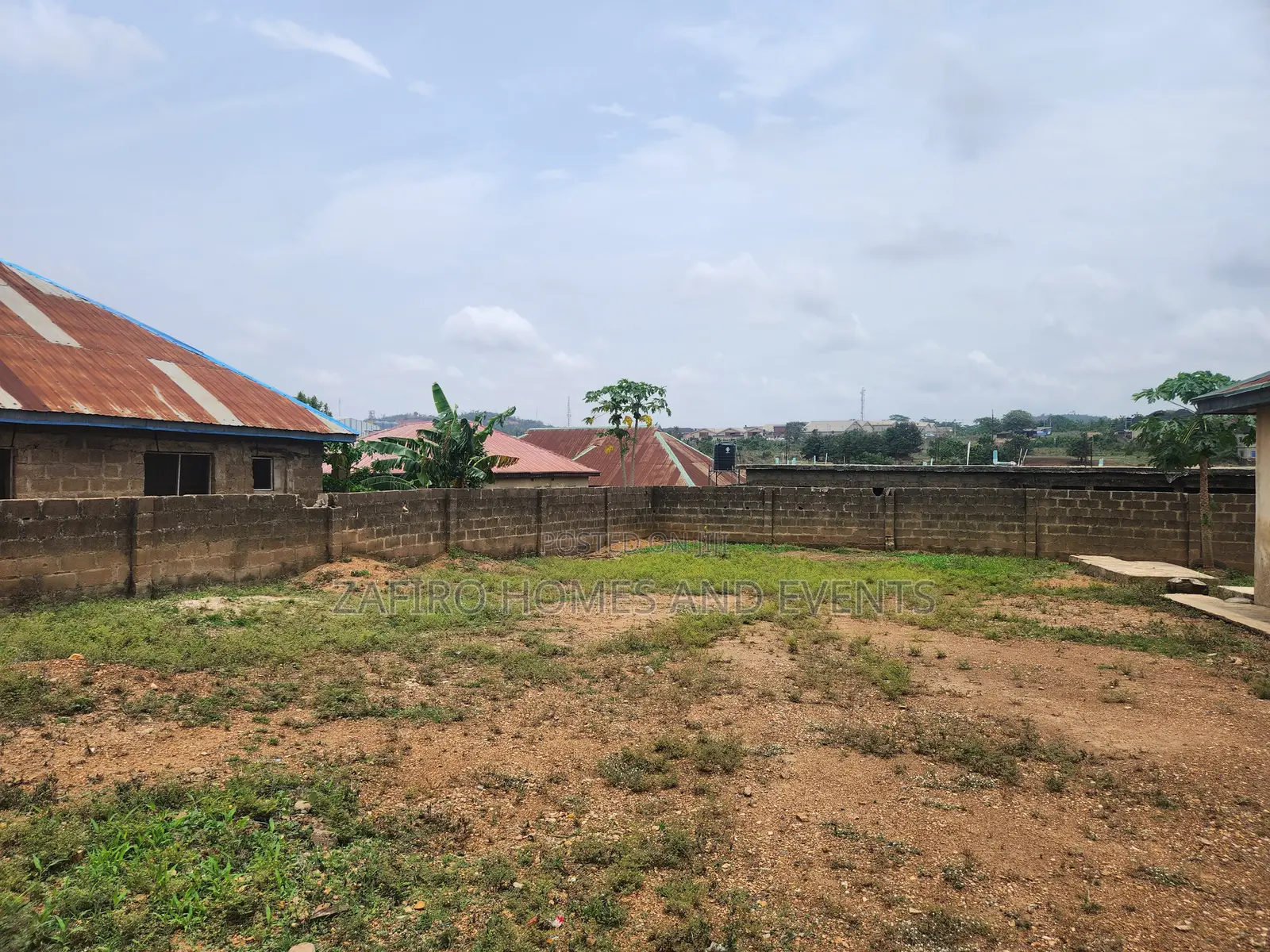 Fenced 350m2 Land at Arapaja, Odo Ona Kekere in Odo Ona