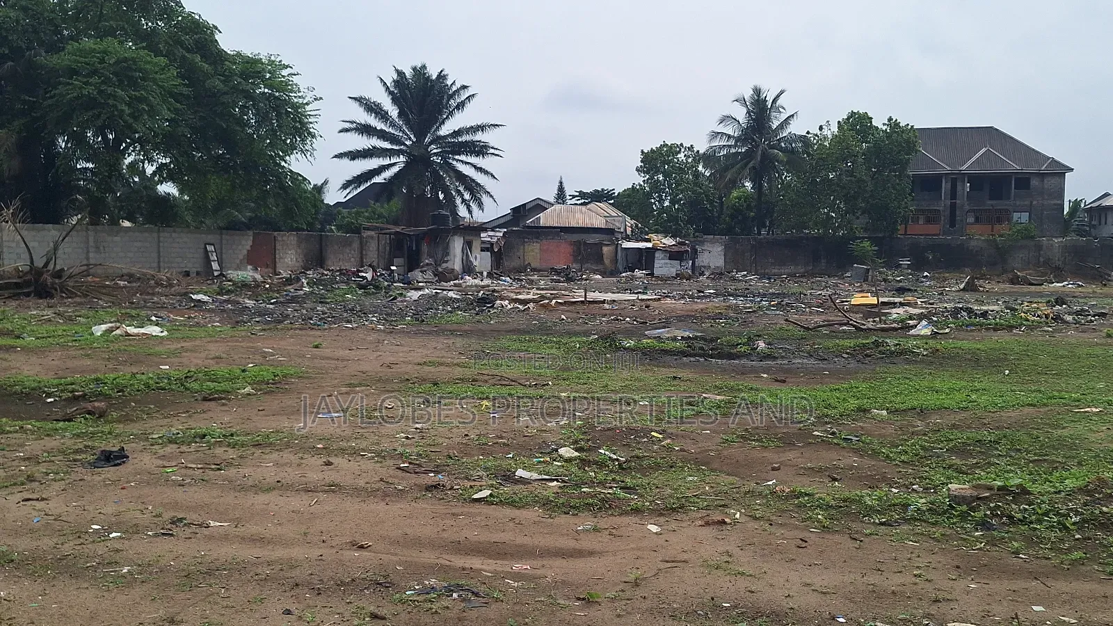 For Sale : 26 Plots Atali Express Road, Port Harcourt in Obio-Akpor