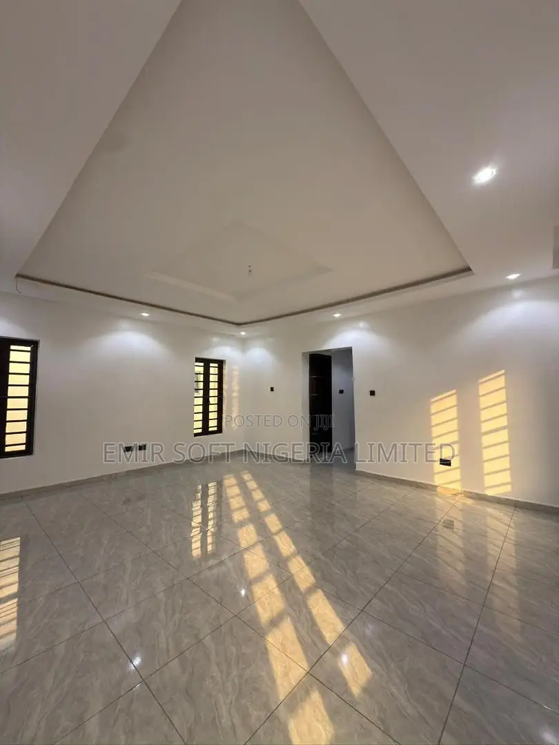 4bdrm Duplex in Bodija for sale in Bodija