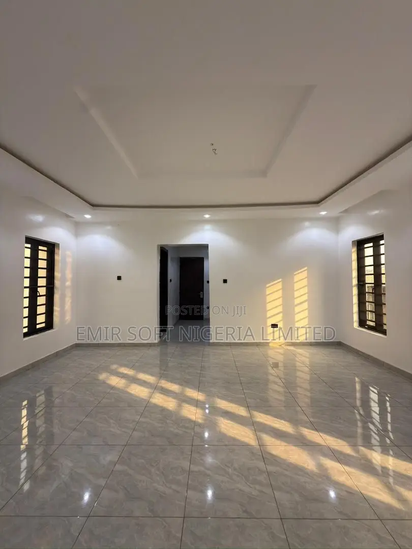 4bdrm Duplex in Bodija for sale in Bodija