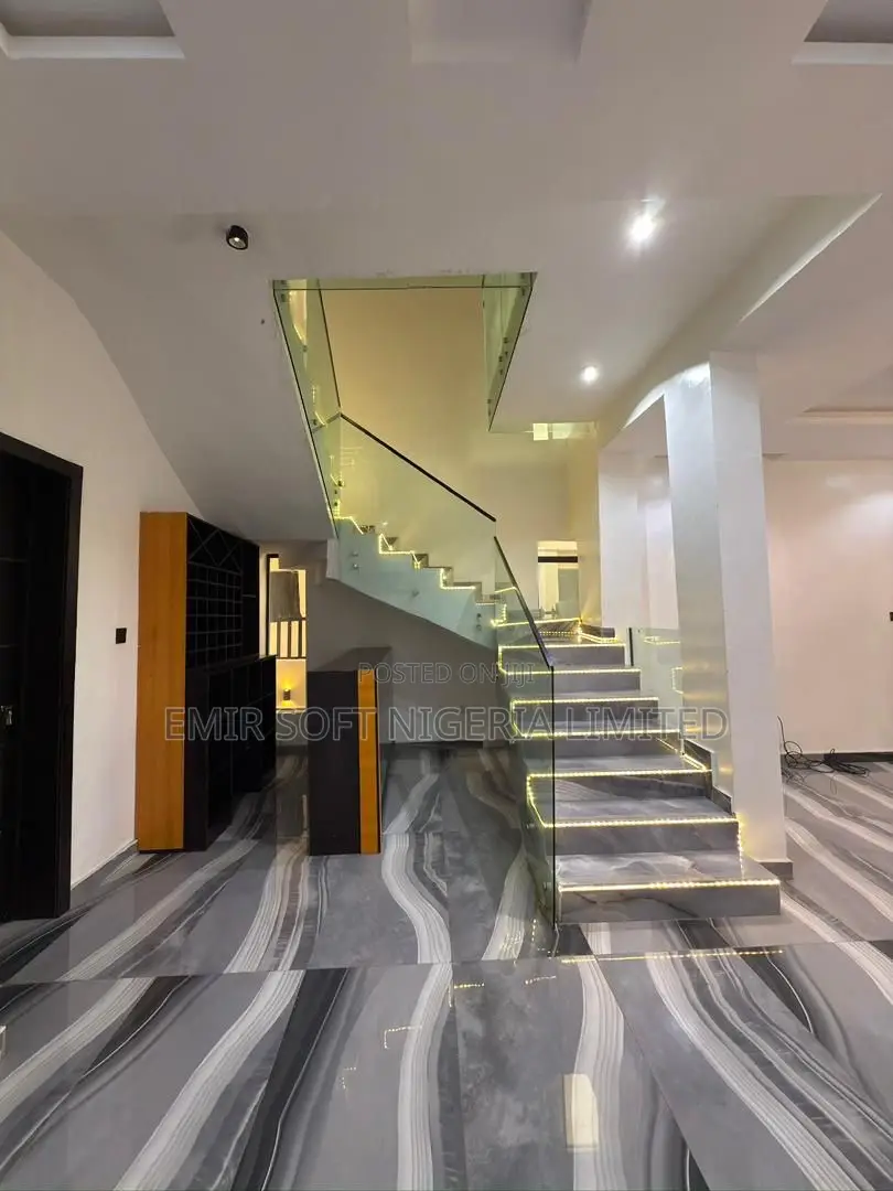 4bdrm Duplex in Bodija for sale in Bodija