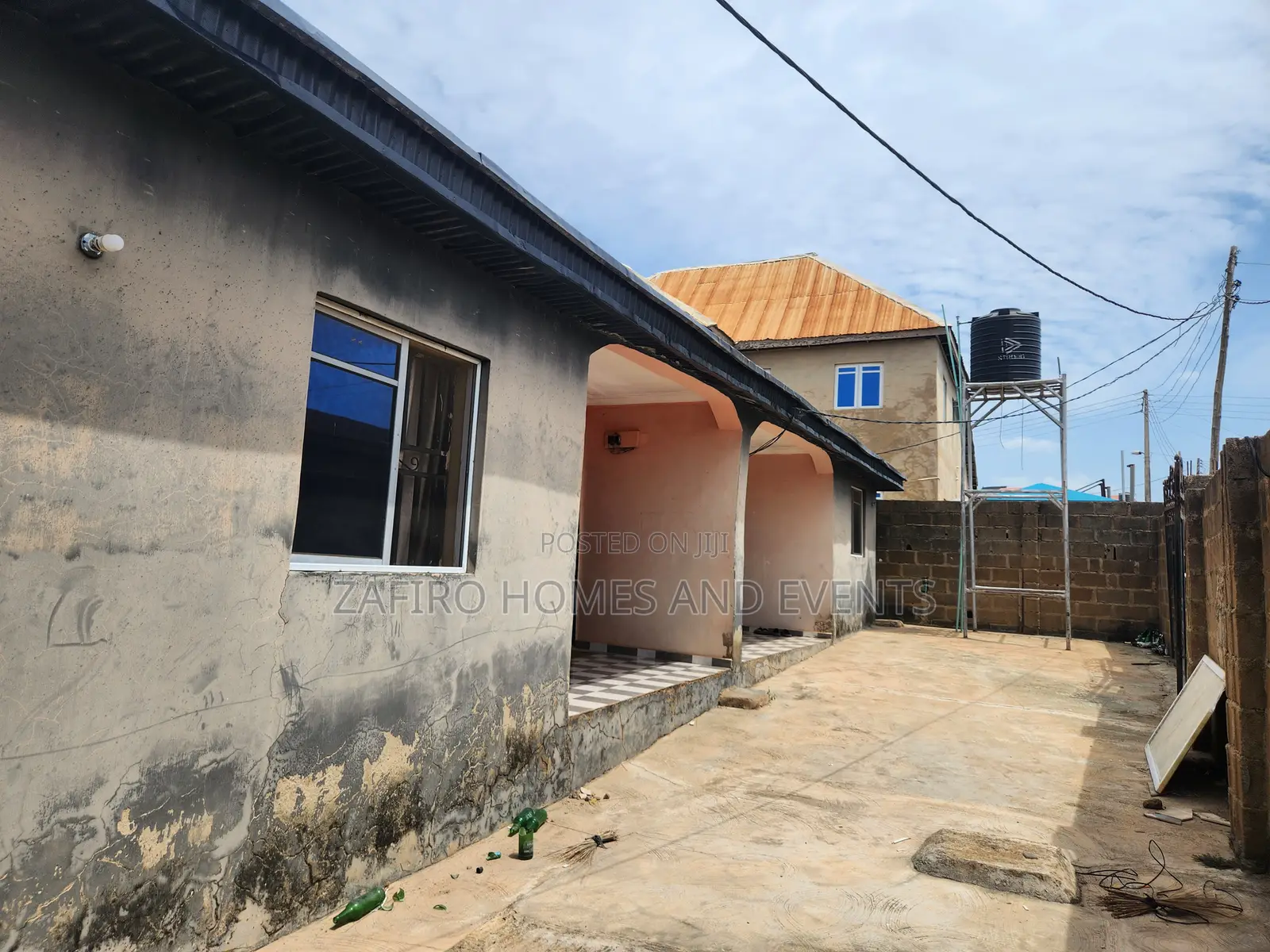 2bdrm Bungalow in Elewuro, Akobo for sale in Akobo
