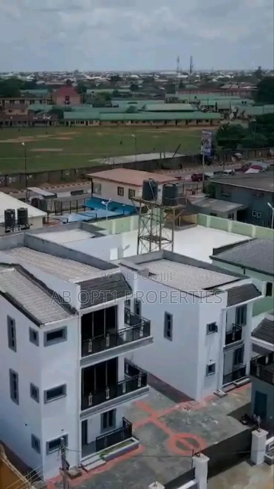 4bdrm Block of Flats in Ekenhuan Road, Benin City for sale in Benin City
