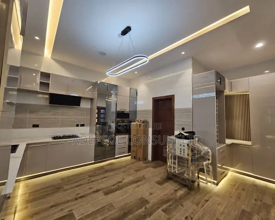 5bdrm Duplex in Old Ikoyi for sale in Old Ikoyi