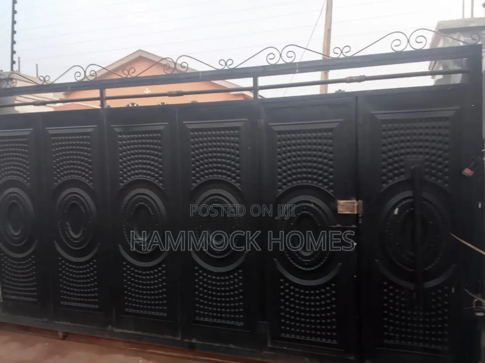 3bdrm Bungalow in Okebadan Estate, Akobo for sale in Akobo