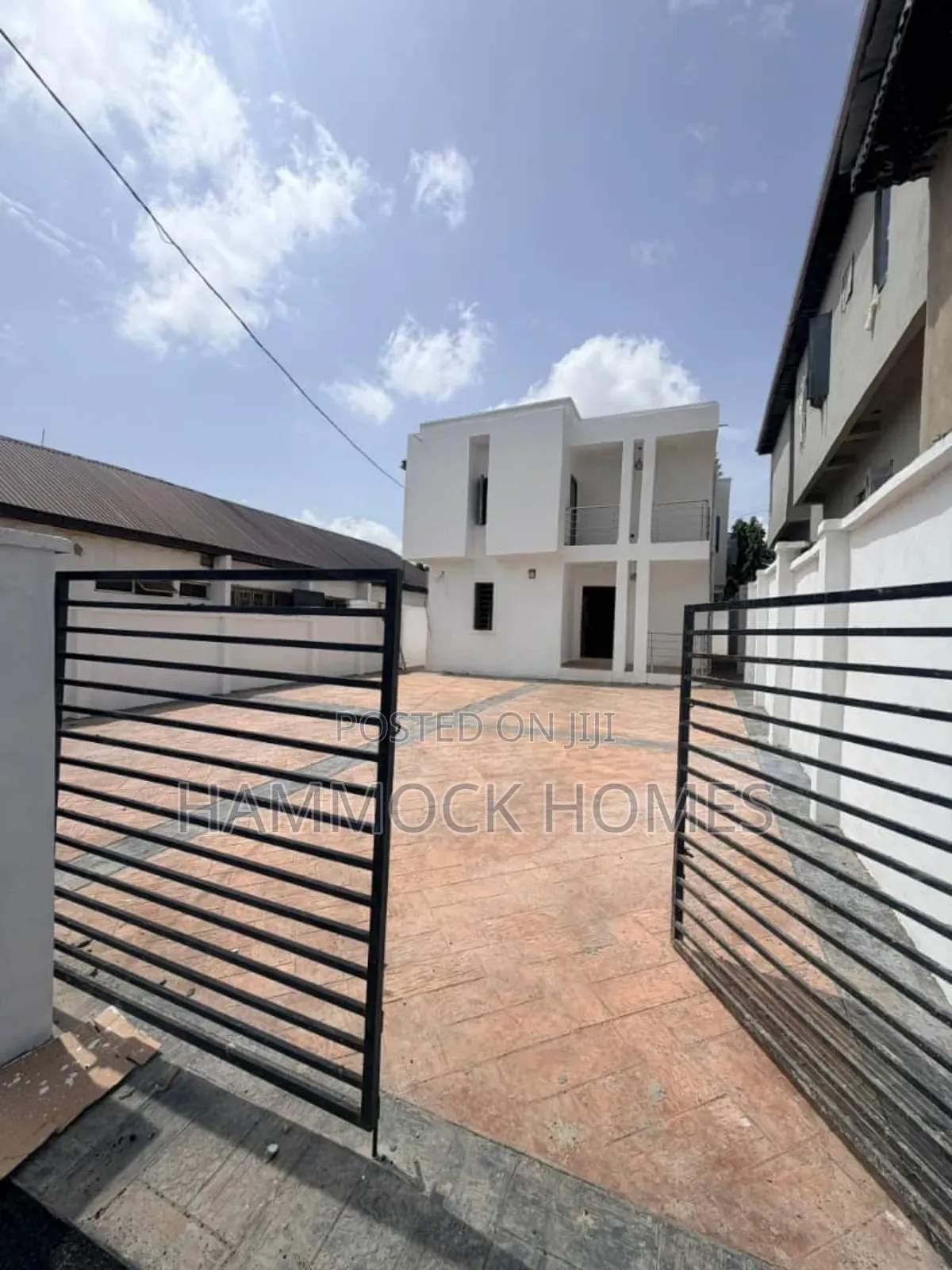 4bdrm Duplex in Onikoko Close, Agodi for sale in Agodi
