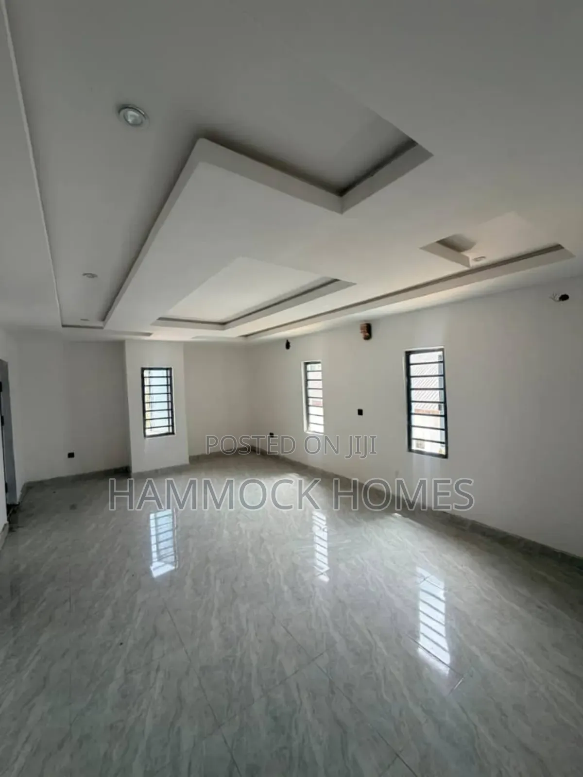 4bdrm Duplex in Onikoko Close, Agodi for sale in Agodi