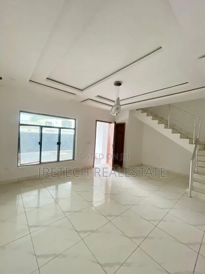 4bdrm Townhouse/Terrace in Ologolo By Osapa, Lekki Expressway for sale in Lekki Expressway