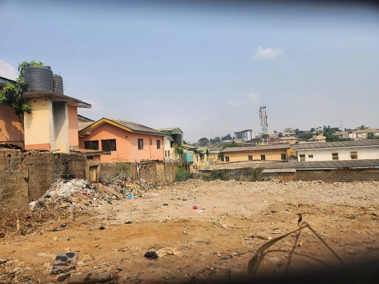 A Mixed-Use 1300sqm Plot Od Land in a Good Environment in Oluyole