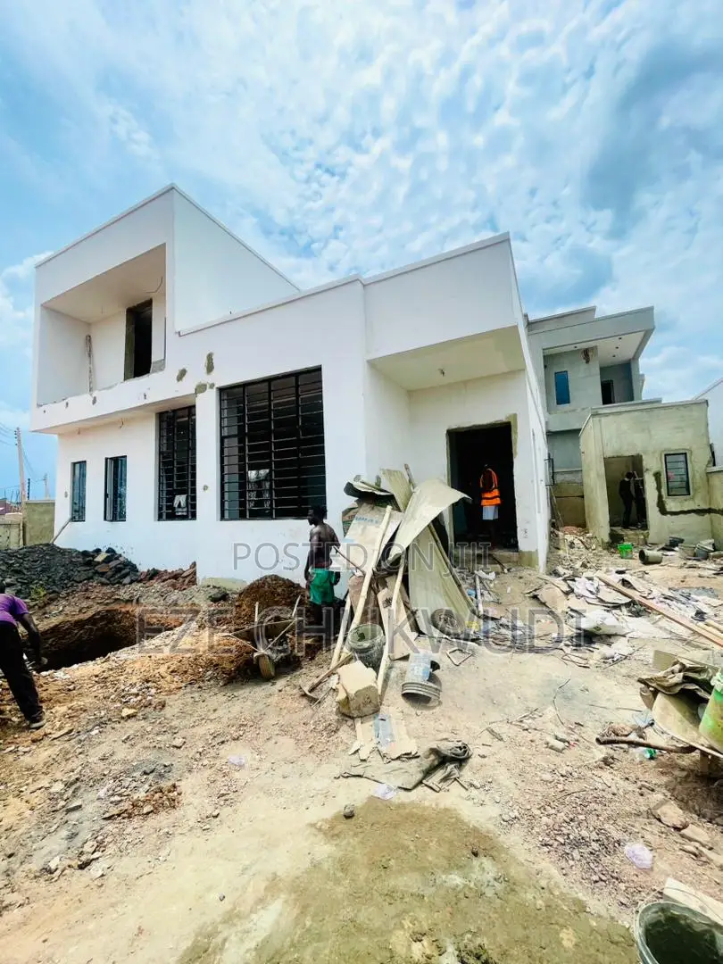 5bdrm Bungalow in Centenary City, Enugu for sale in Enugu
