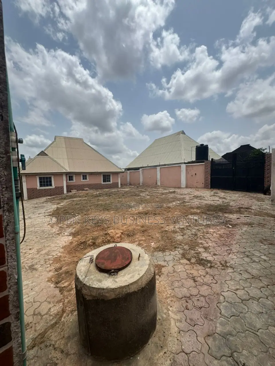 Furnished 3bdrm Bungalow in By Butoal Filling, Omi Adio for sale in Omi Adio