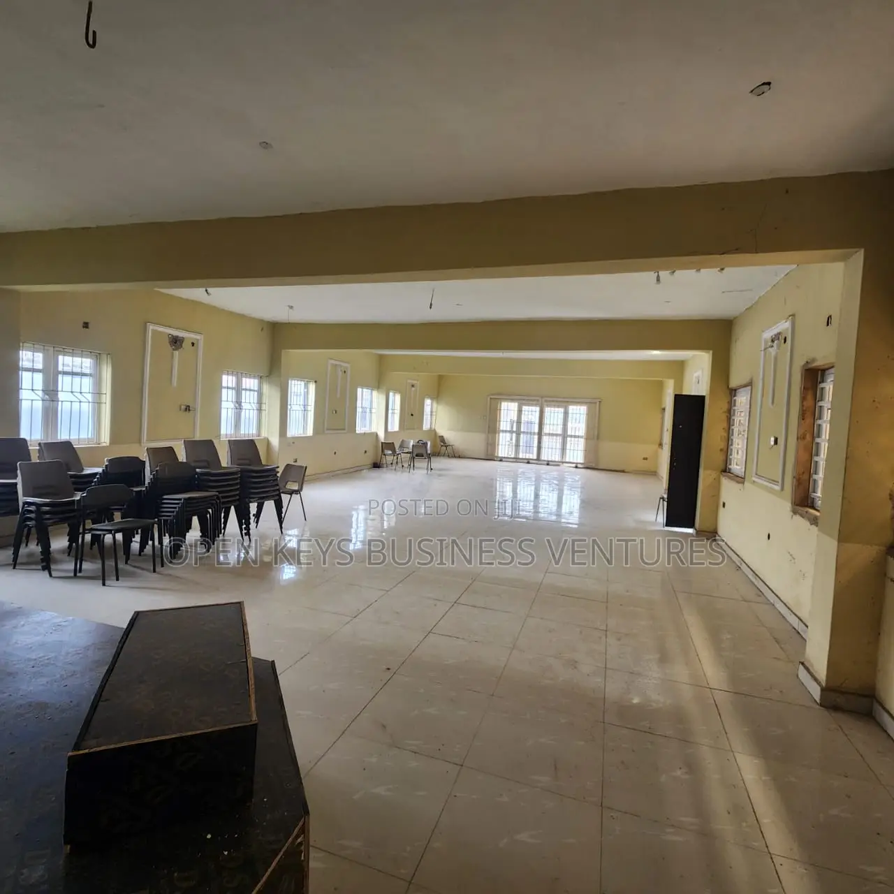 A 17 Classrooms School Building on 4 Plots of Land in Odo Ona